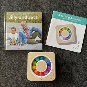 Lovevery Calming Circle & Jilly and Jett Book